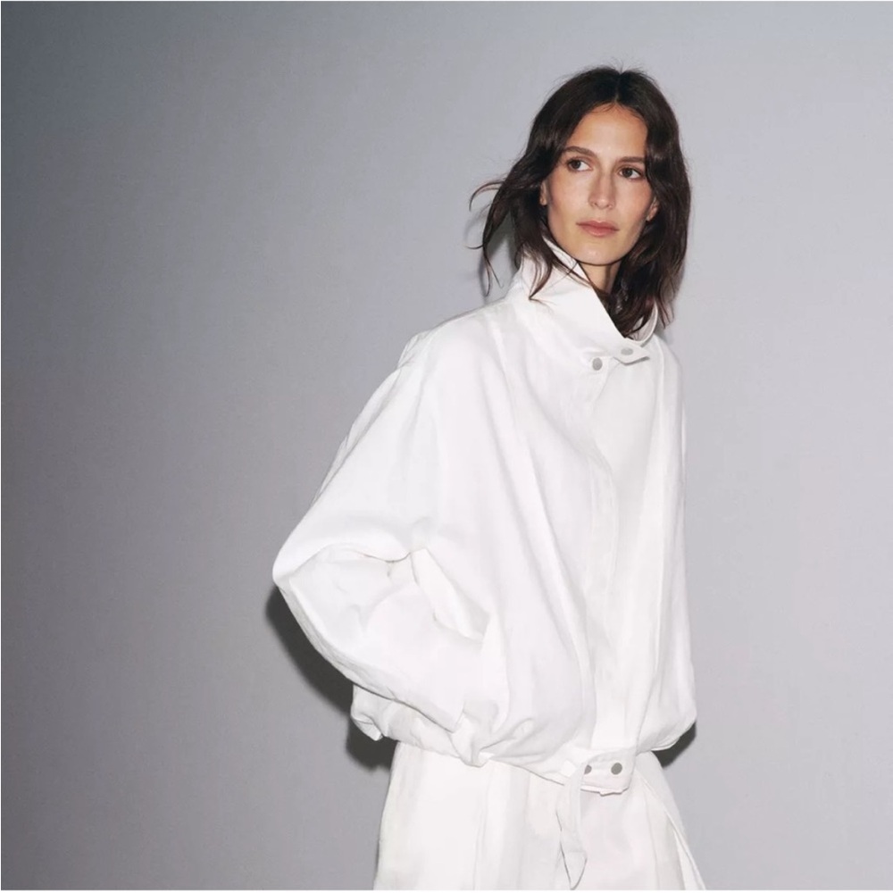 New Zara 100% linen bomber jacket in white - XS